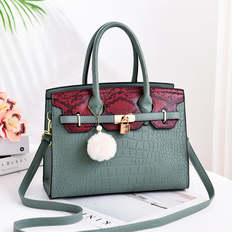 Bag female 2021 new autumn and winter Korean fashion handbag shoulder cross handbag handbags a generation