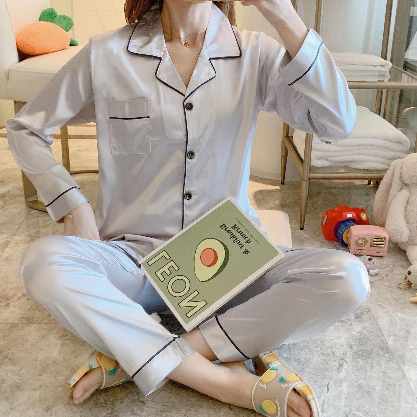 Cross-border explosion silk pajamas female spring autumn simulation silk long sleeve two-piece suit large size home service manufacturers wholesale