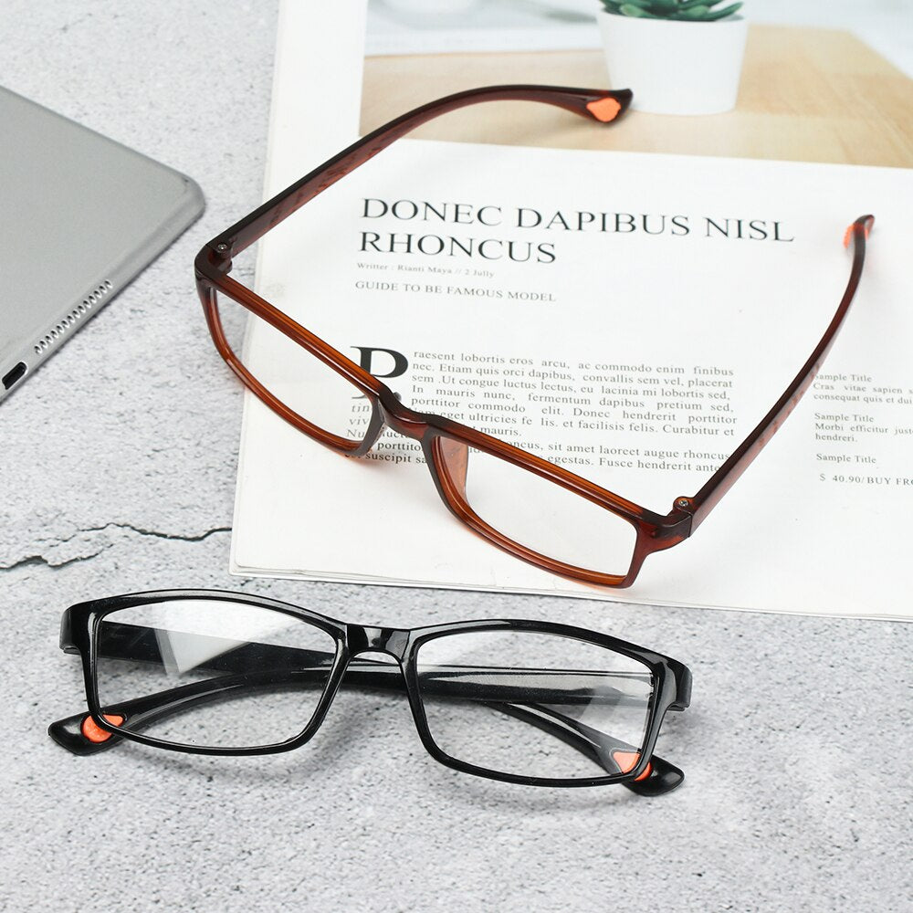 Fashion HD Anti-fatigue Glasses Reading Glasses Women Men Ultra Light TR90 Presbyopia Eyeglasses Vision Care Strength +1.0~+4.0