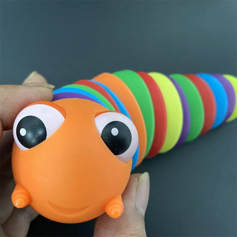 3D Fidget Slug Articulated Realistic Insects Toy Fun Crawling Sensory Toy Can Be Twisted Casually Pleasant Release Stress