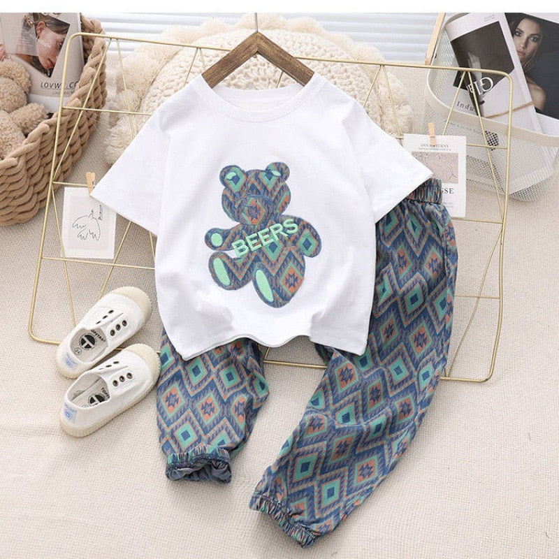 Girls' sports and leisure suit clothing 2022 new summer clothes cotton T-shirt nvbao bear print flared pants two-piece set