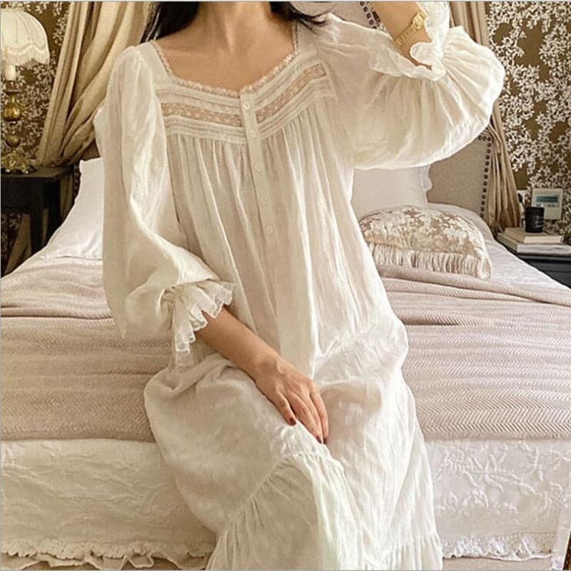 Vintage White Full Sleeve Nightgown Loungewear